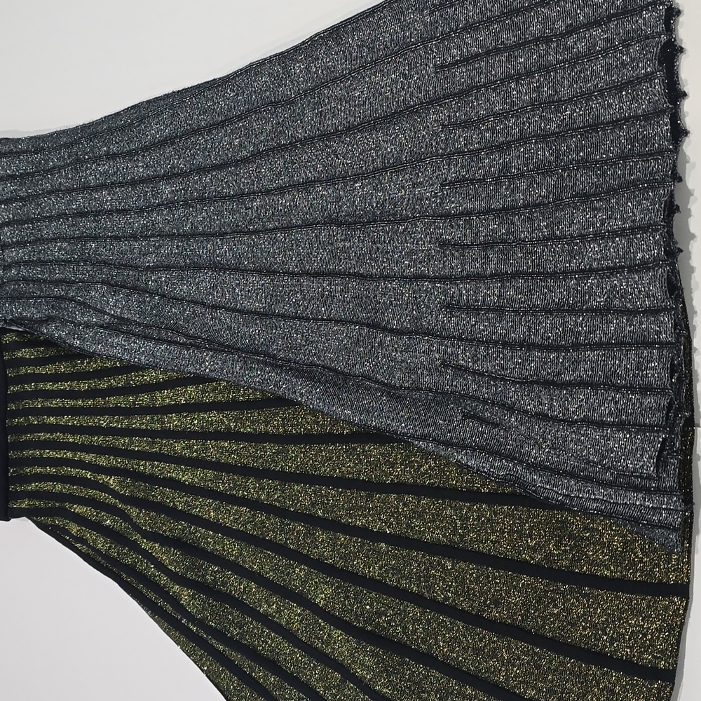 ✅ 2 x Pleated Metallic Knit Skirts ~ Size M ~ Silver / Black & Gold / Black NWT